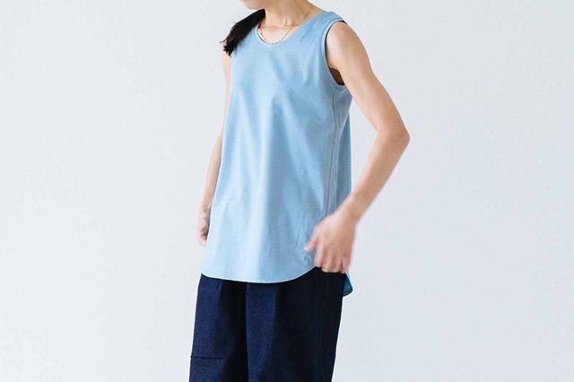 接触冷感 クールフィール　ラウンドヘムスリーブレスTEE