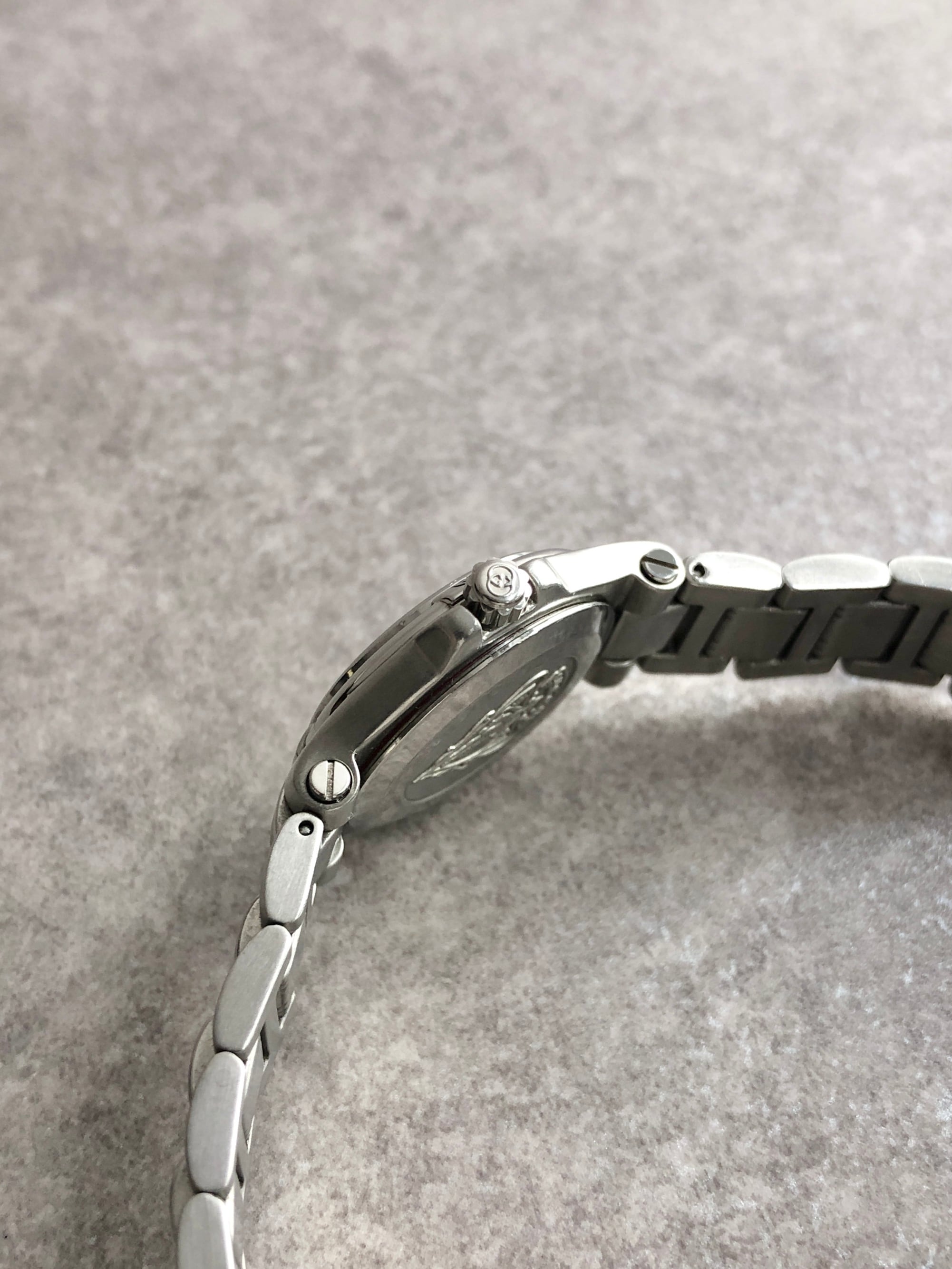 GUCCI グッチ 腕時計 シルバー ステンレススチール クウォーツ 9040L