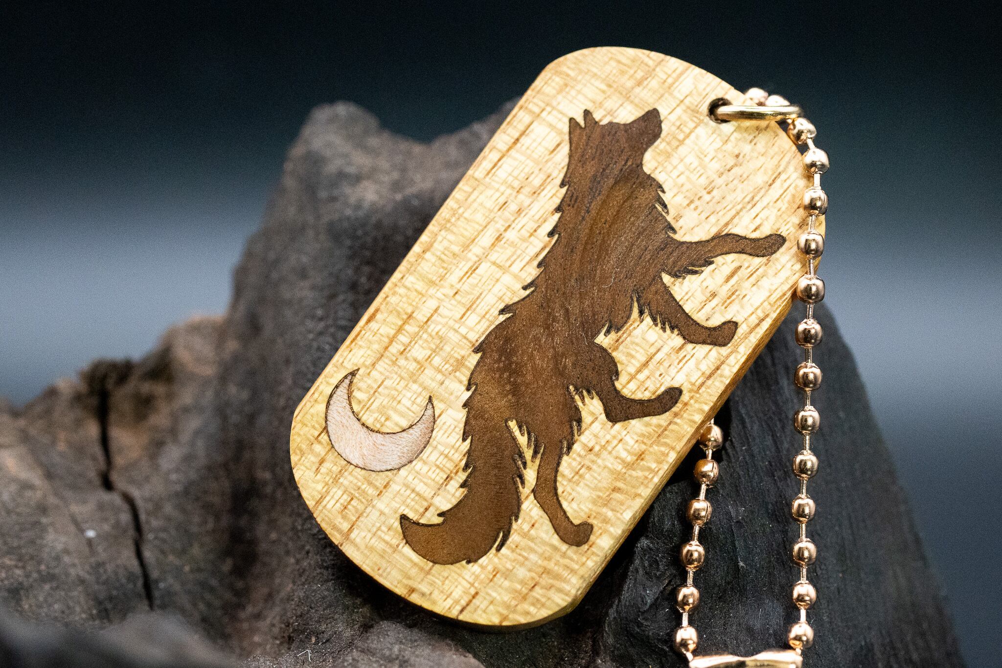 【黄金の木】 御蔵島 金桑 ドッグタグ 象嵌 闊歩