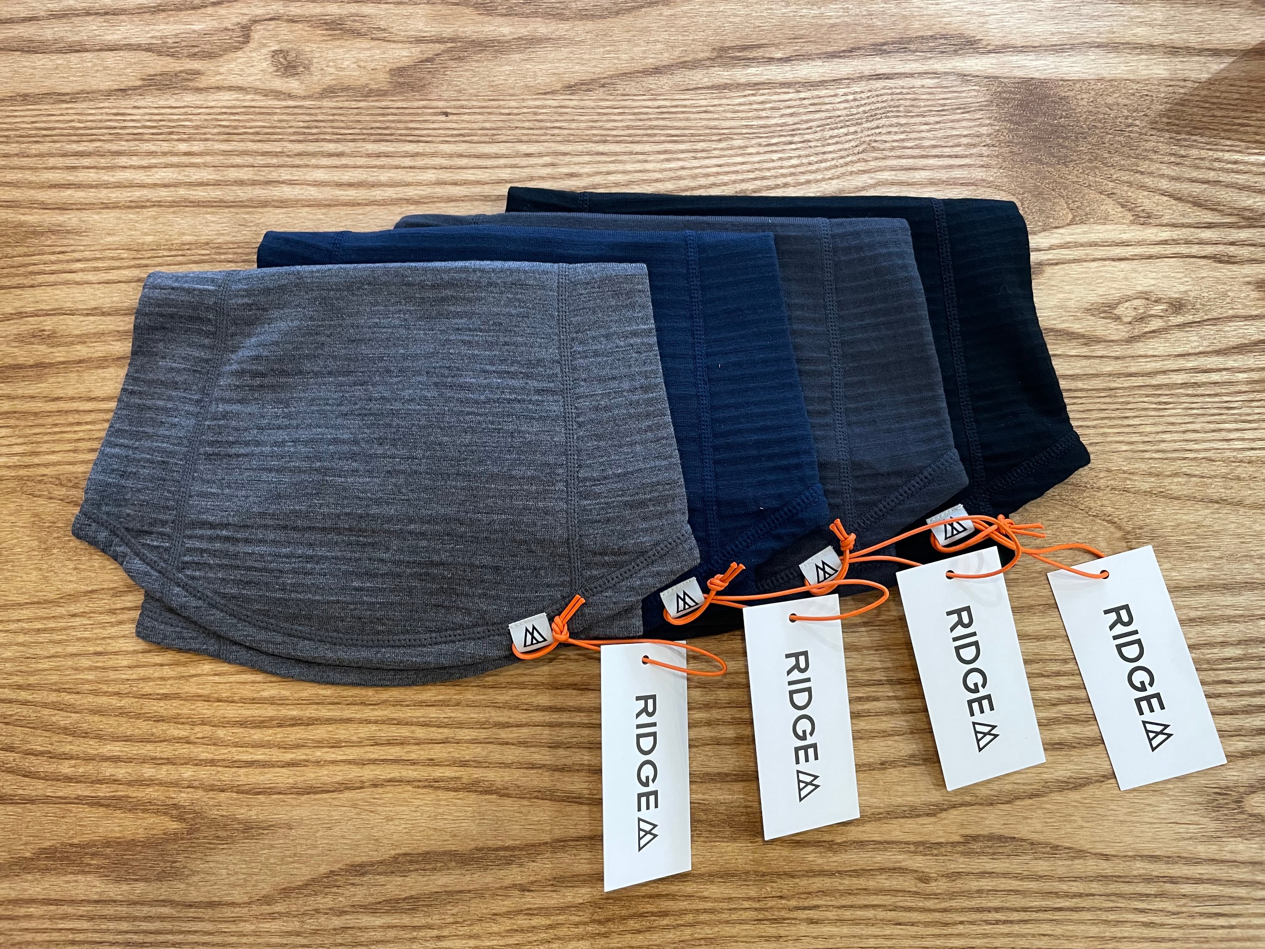 【Unisex OneSize ブラック系】 Ridge Mountain Gear ( リッジマウンテンギア ) グリッドメリノ ロングネックゲイター Grid Merino Long Neck Gaiter  Black Grid Merino Long Neck Gaiter | RIDGE MOUNTAIN GEAR