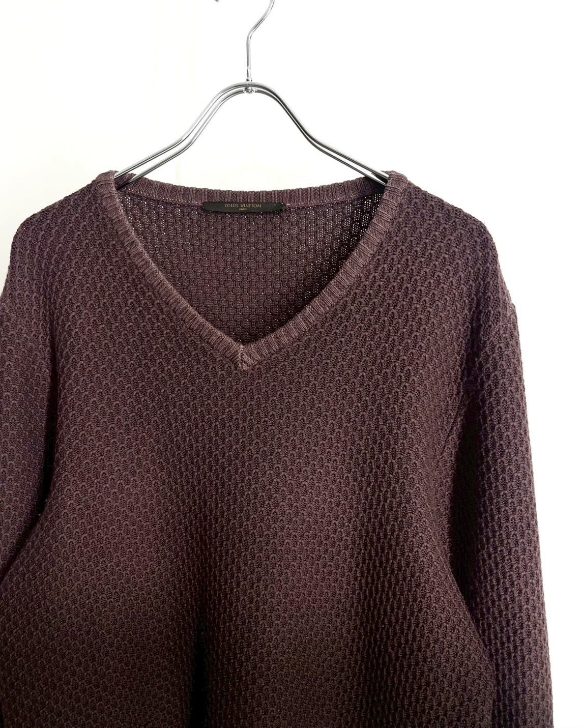 Louis Vuitton 人気デザイン‼️ Vネック Tシャツ(グレー)