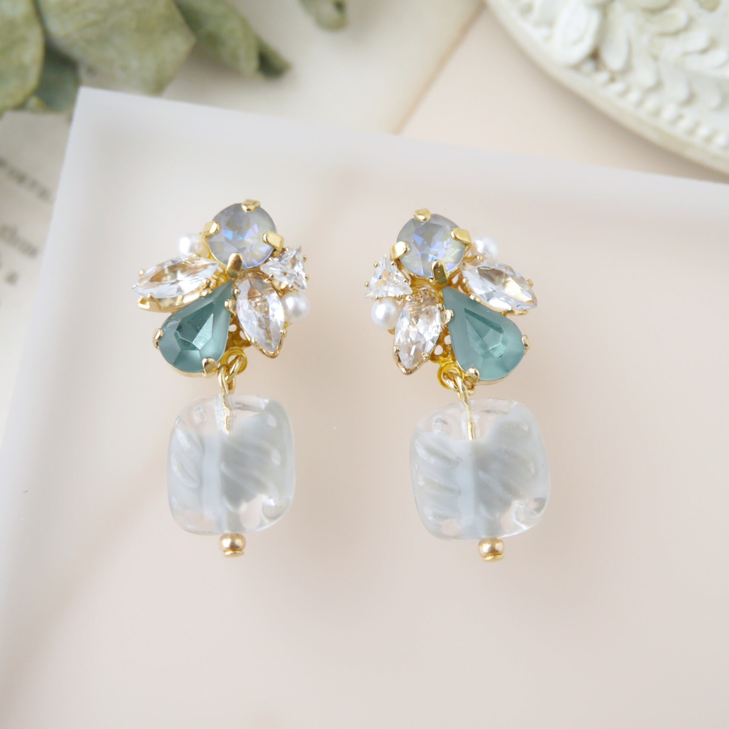 ヴィンテージスクエアビーズ×ビジュー〈ブルー〉