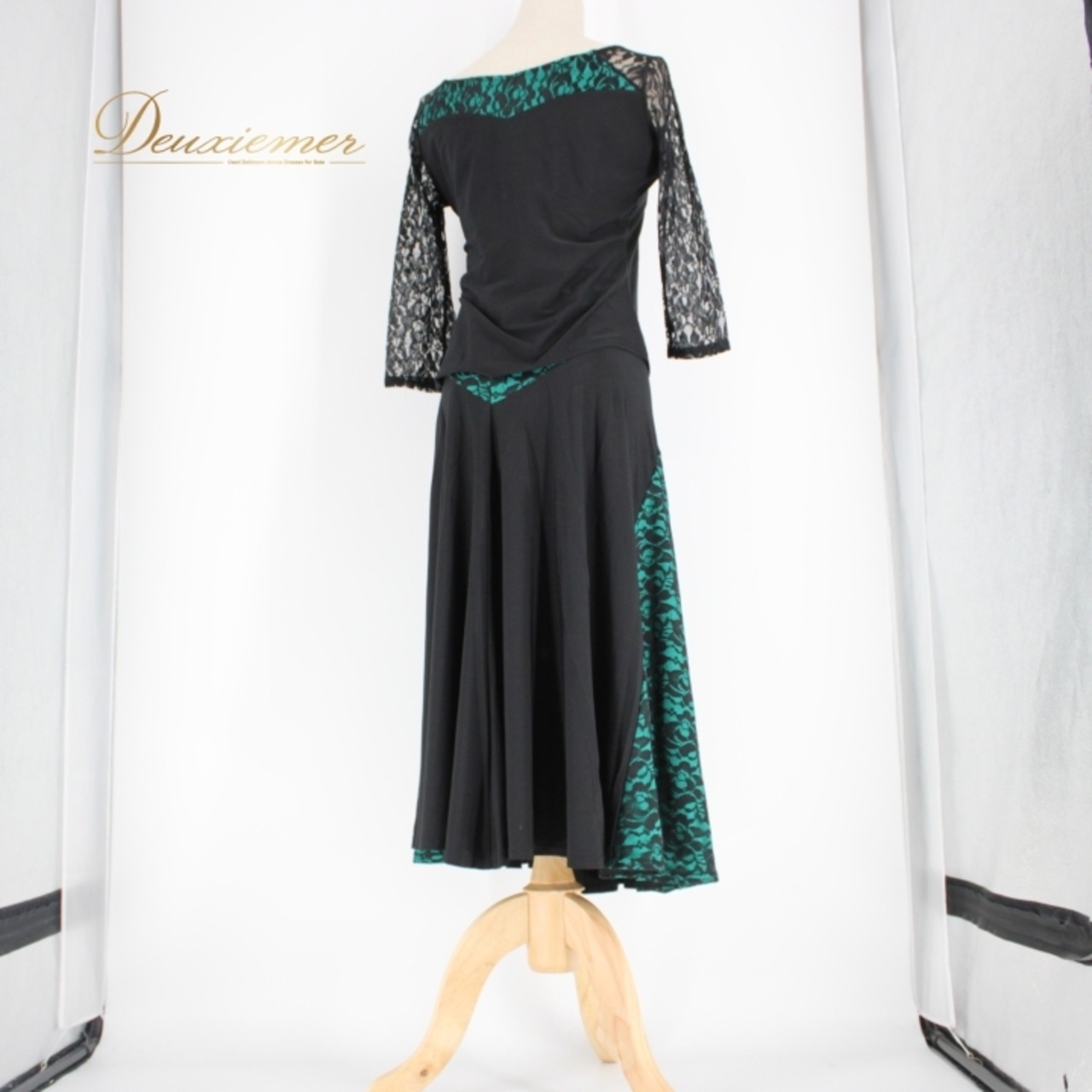 社交ダンス 衣装 スタンダード 上下セット ツーピース レッスンウェア パーティ衣装 Leirena レイリーナ 緑 黒 グリーン系 ブラック系 レース ラインストーン 社交ダンス衣装 おしゃれ フォーマル なが袖 膝丈ウエストゴム ダンスウェア ラテンダンス衣装 レディース スカートセット 結婚式 二次会 踊れる服 伸縮性 パーティー着 コスチューム