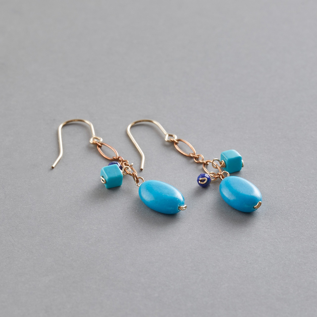 カジュアルデザイン！ターコイズ×ラピスラズリピアス mm1194
