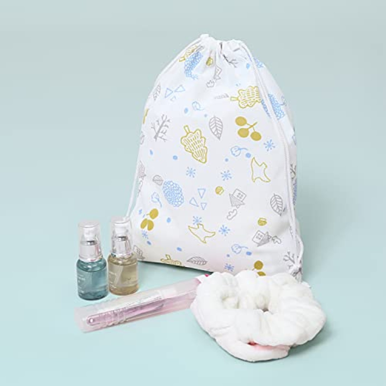 アストロ シューズバッグ ホワイト 北欧柄 不織布 巾着袋 シューズケース 巾着ポーチ 靴 収納袋 シューズサック 606-60 スリム