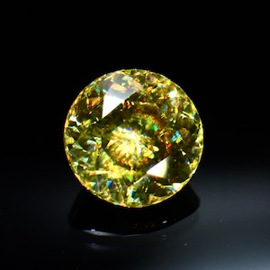 【Original Cut 130Facets】贅沢なファイアの煌めき 1.23ct 天然 スフェーン