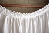 フランス とろりと長い貝たちとモノグラムあるロングワンピース アンティーク