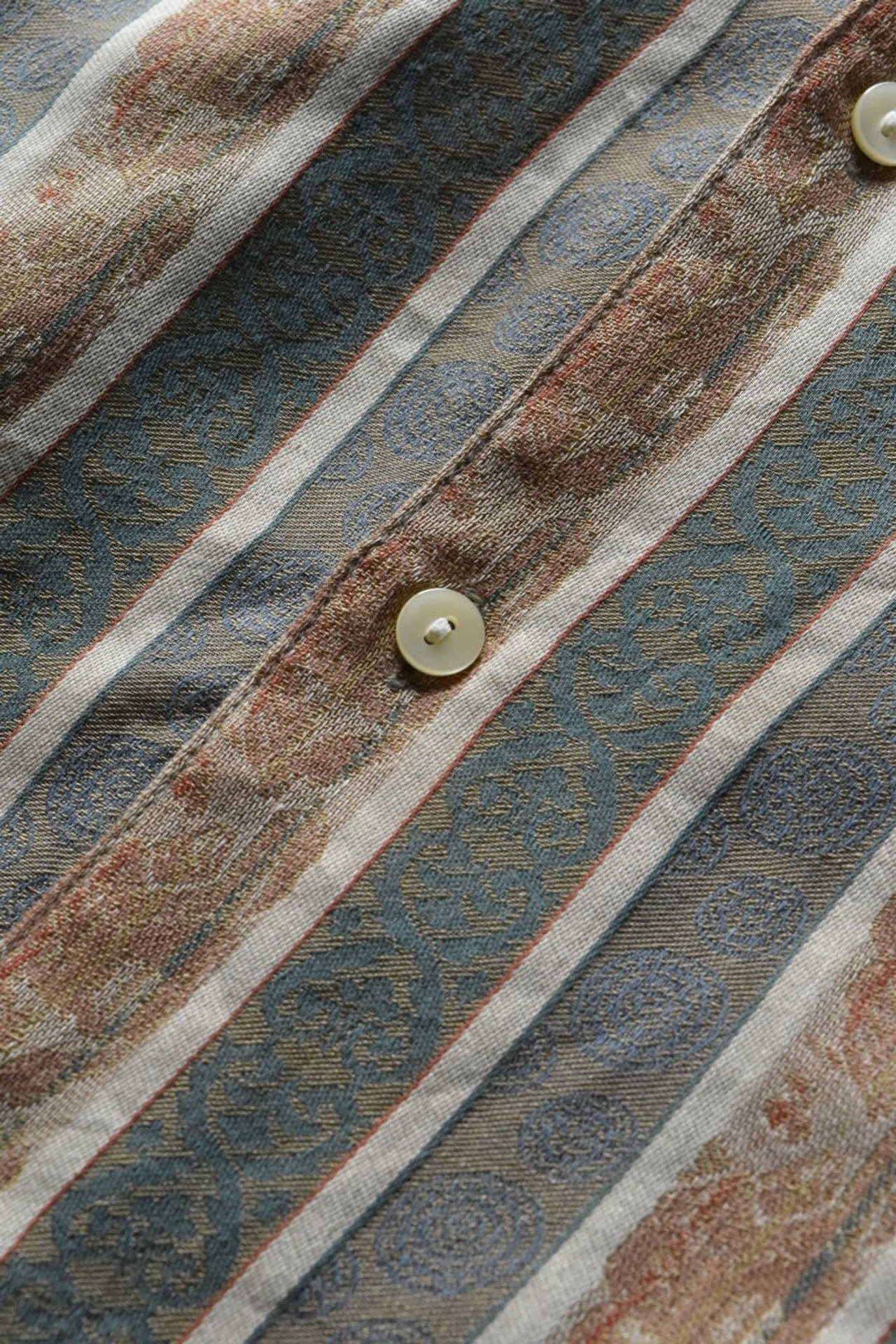 Jacquard stripe shirt