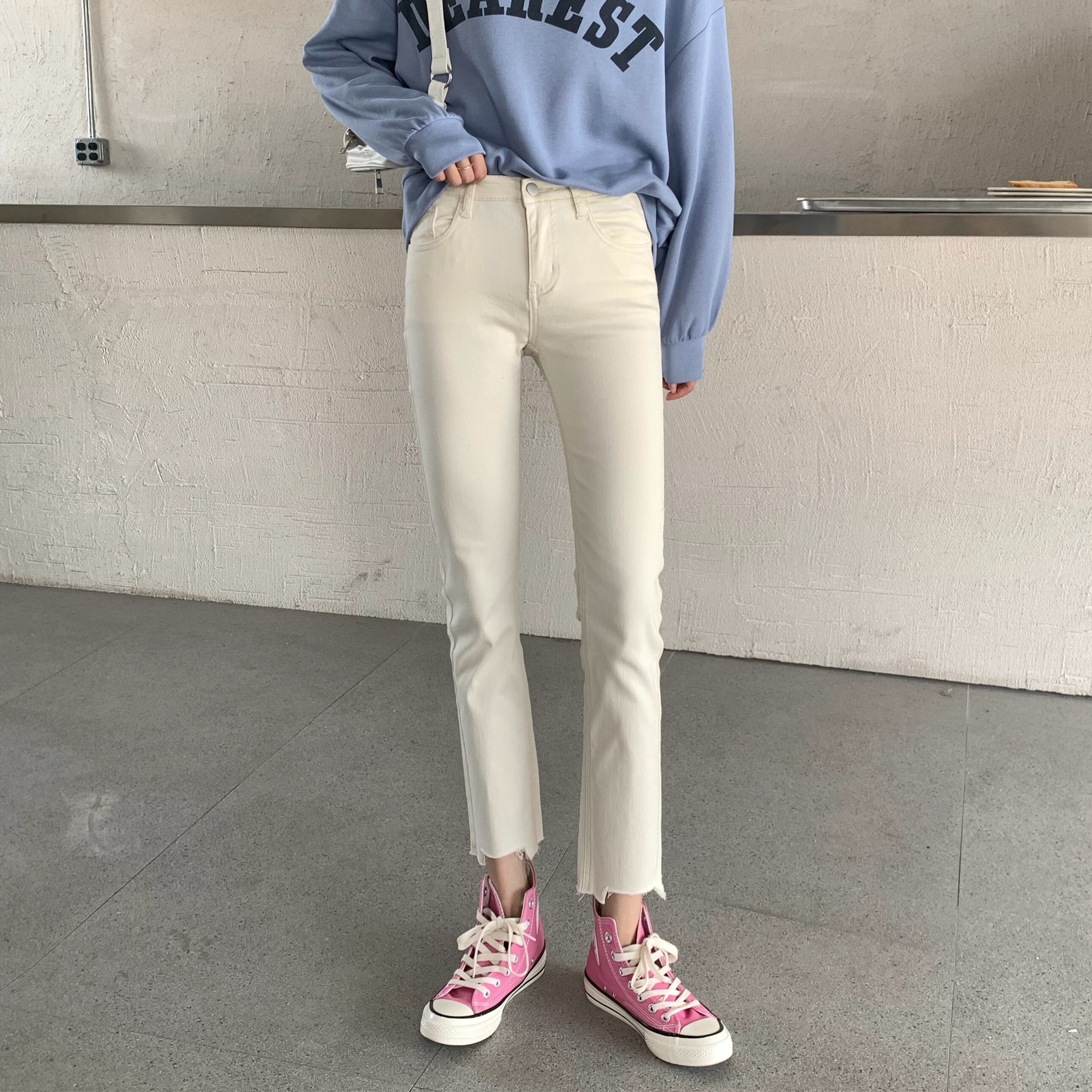 2020年初秋ハイウエストジーンズレディース新バージョンスリムスリミングデザインセンススモールストレートレッグパンツトレンド クレセントシティ99045943259