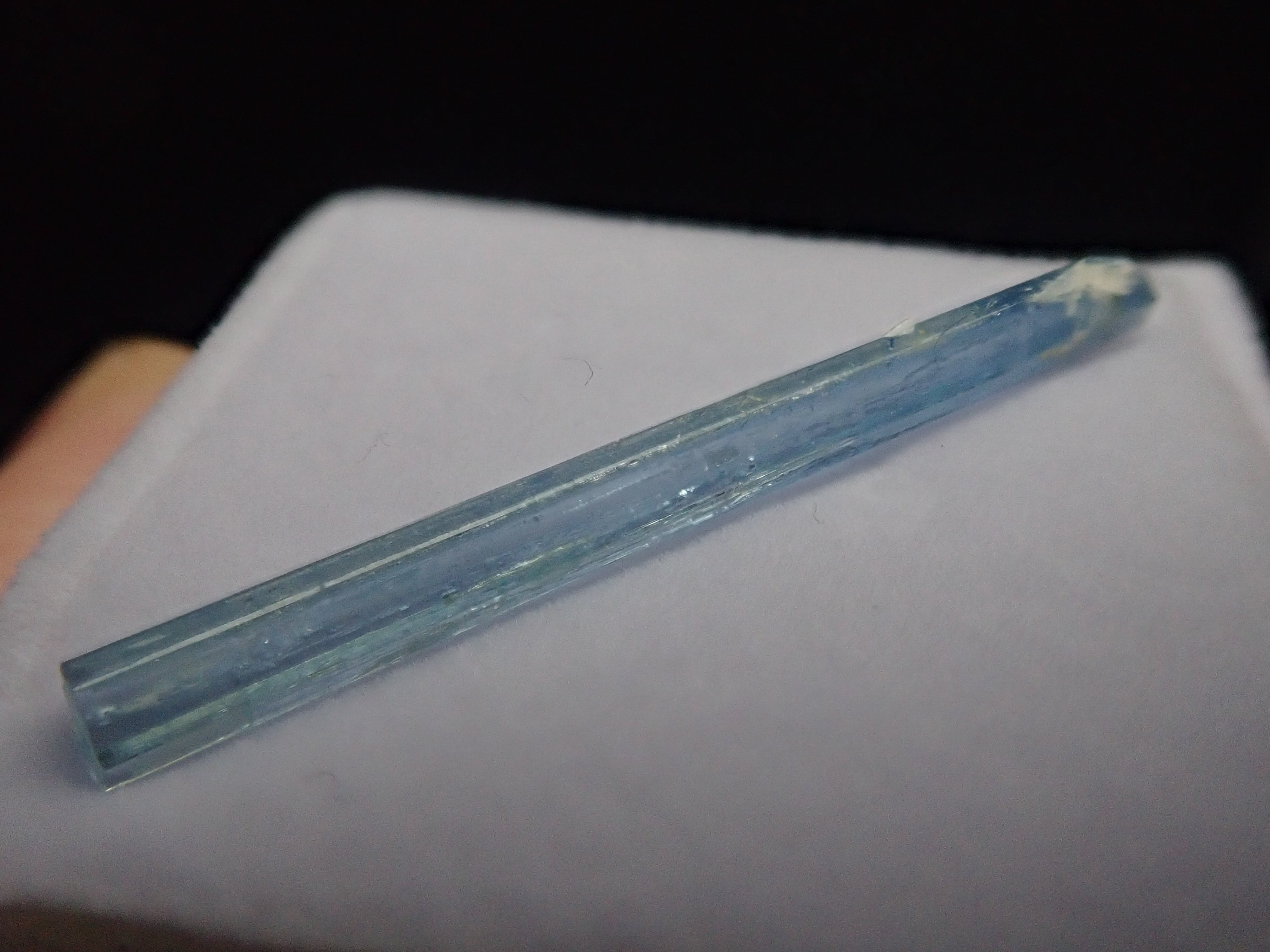 ナミビア産　アクアマリン　柱状原石 ナミビア エロンゴ産 アクアマリンの原石 No.45 - cute stone -