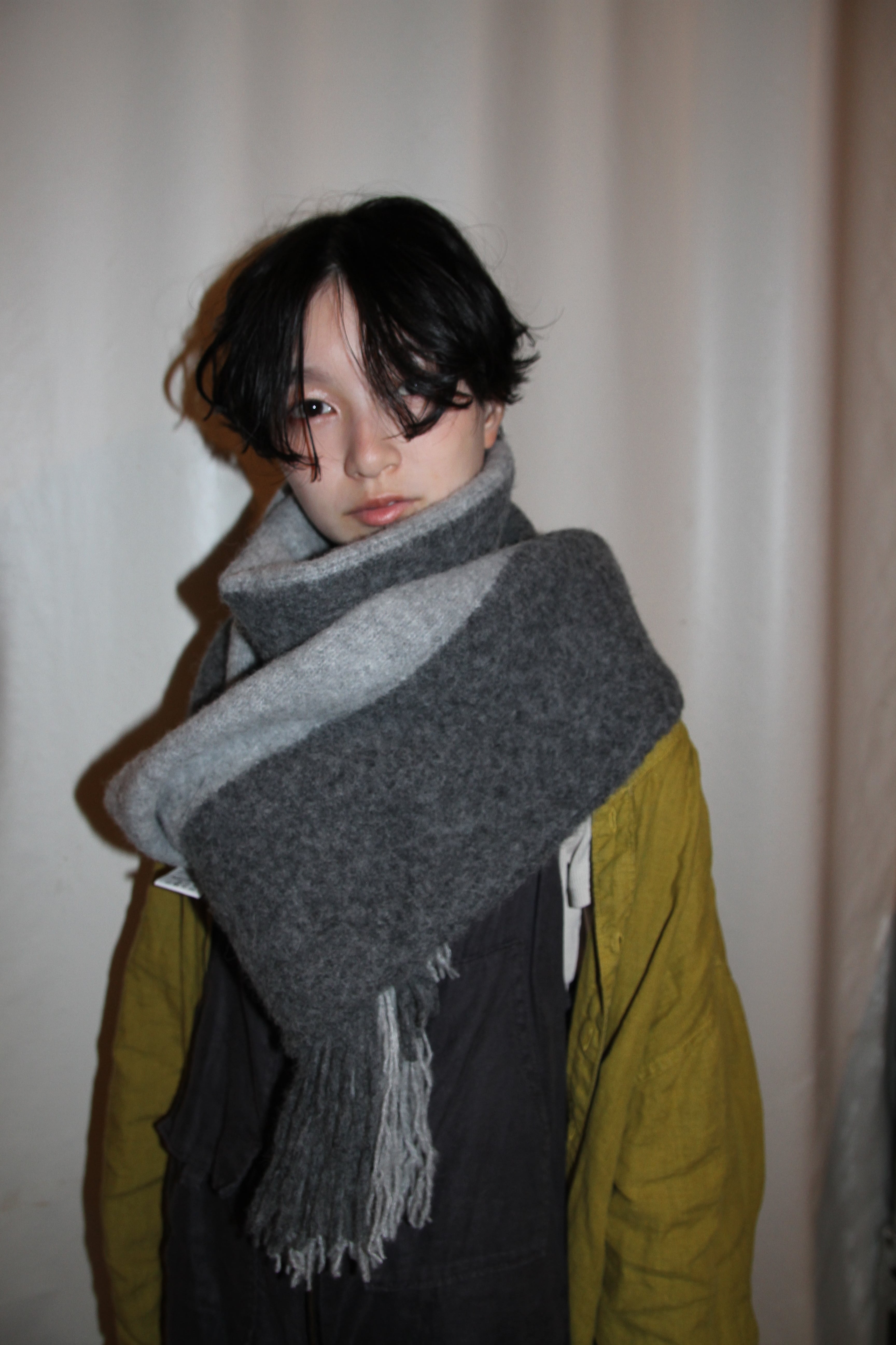 【新作】極上タッチのベビーアルパカを使った「ふっくらマフラー(グレー)」