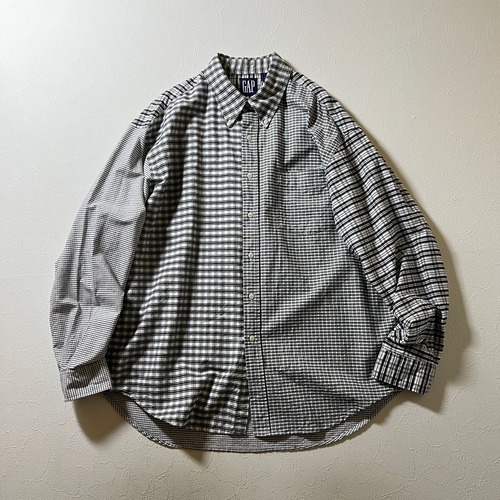 90s OLD GAP　クレイジーパターン　チェック　BD　長袖シャツ　ギャップ　ホワイト　ネイビー　XL 古着