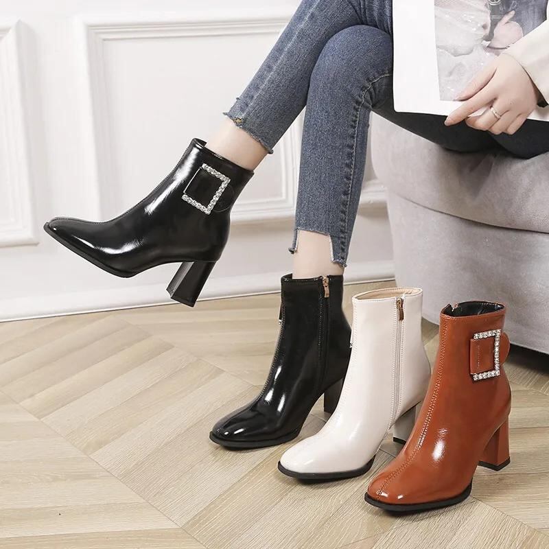 女性用の厚手の合成皮革ショートブーツ,スクエアトゥハイヒール,ブラック,ブラウン,ニューコレクション2023
