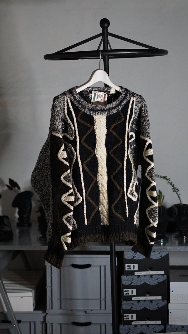 EURO HAND KNIT SWEATER