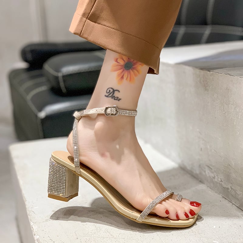 女性のサンダル2020夏の新しいファッションフェアリースタイルのファッションラインストーンの厚いヒールのファッション靴 部族の婦人靴0826015