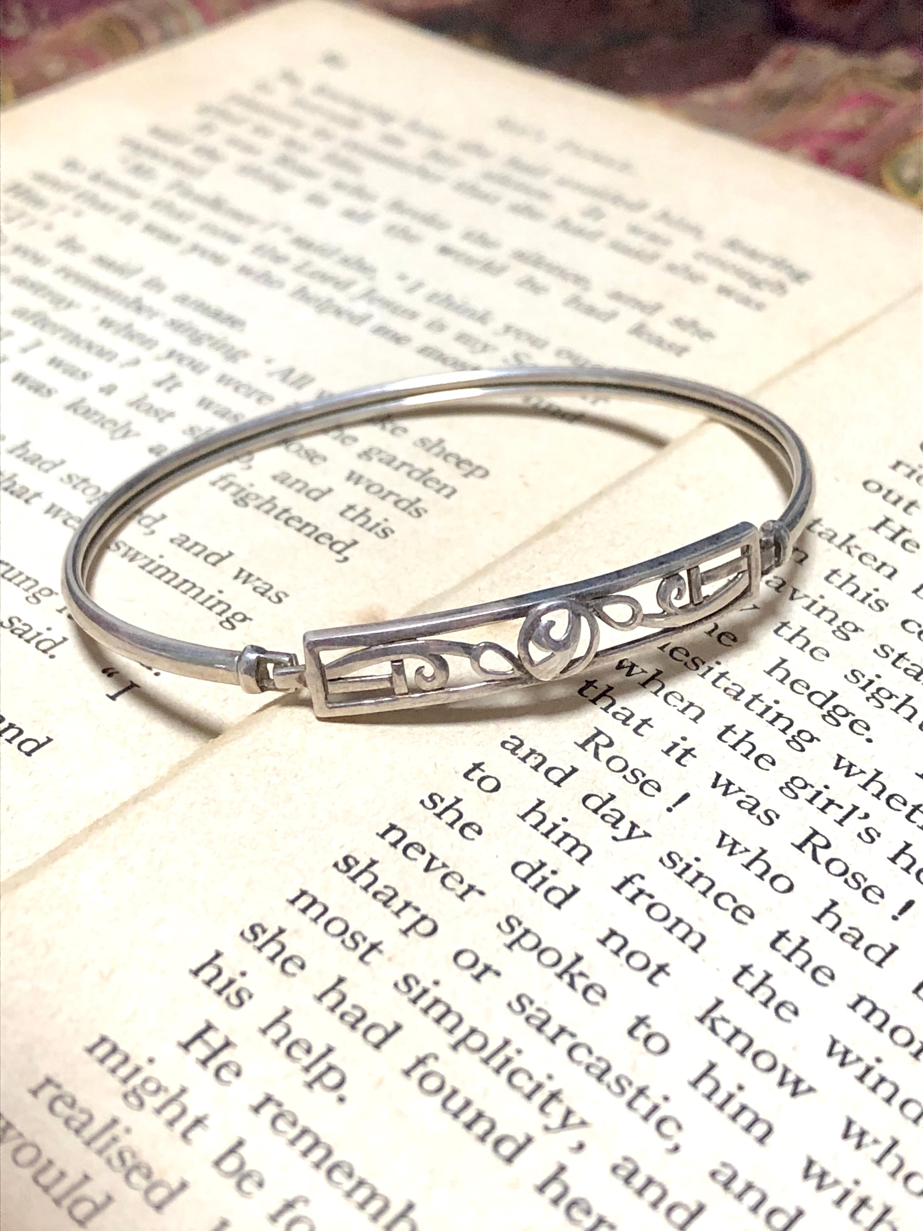 Run Rabbit Run Vintage 】rose bangle | ACCIDENT online-shop