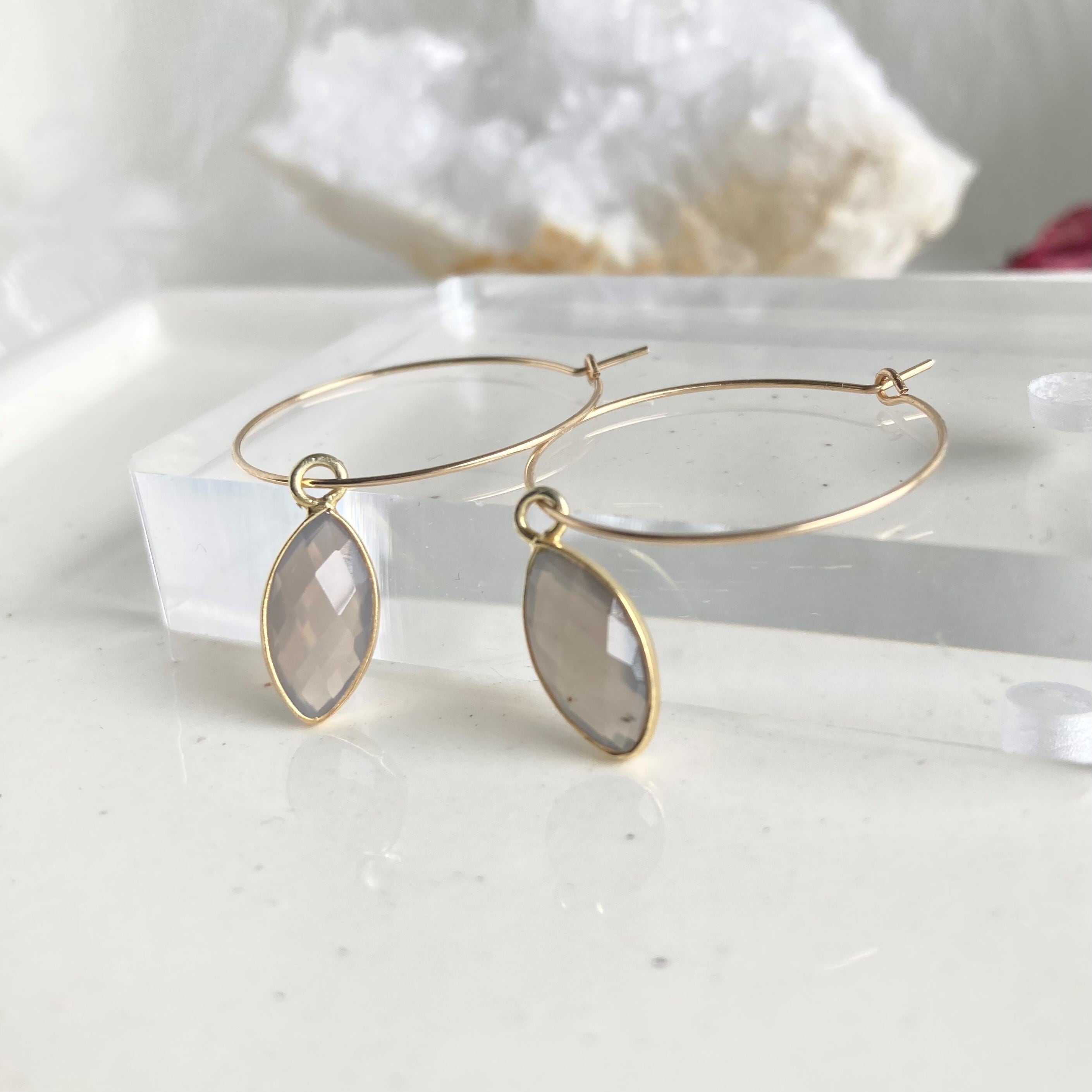 宝石質】グレーオニキス 14kgf フープピアス | 天然石