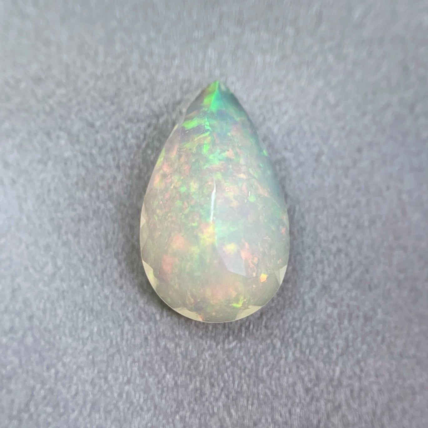 高品質 2.59ct ハニカム 天然 オパール ルース オーバル ファセット