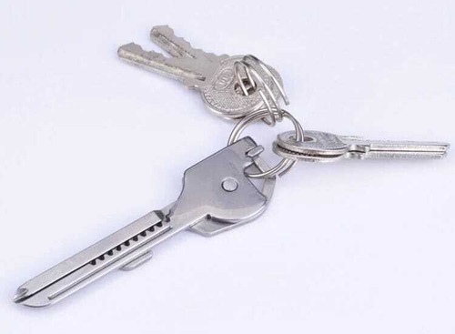 6 in1 キーチェーン型マルチツール 携帯工具 キーホルダー 420Cステンレス 軽量13g コンパクト 防災 アウトドア DIY プラスドライバー マイナスドライバー ボトルオープナー　cw-a-4992