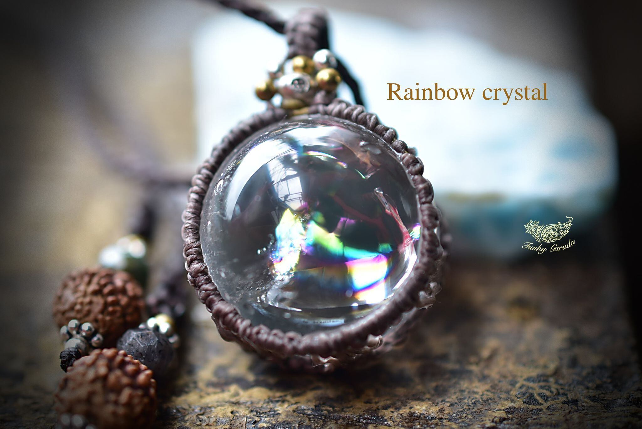 大きな虹★レインボー★クリスタルボール マクラメペンダントcryy002