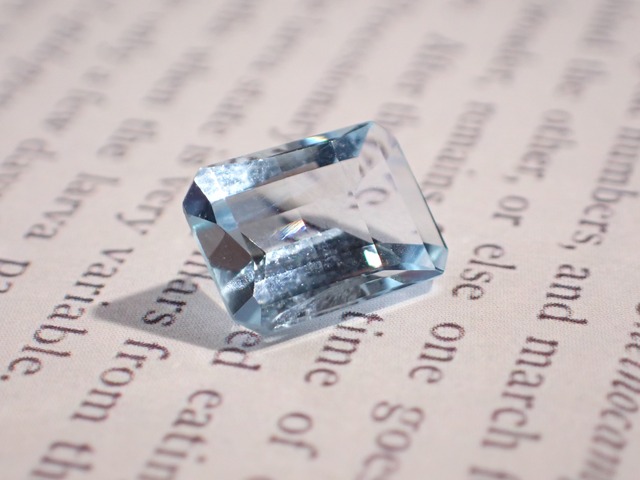 ブルートパーズ　1.92ct　[C13‐120]