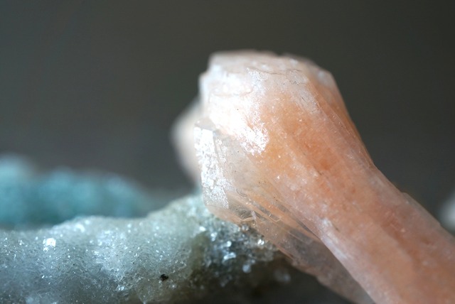 アポフィライト/スティルバイト/カルセドニー 　Apophyllite/Stilbite/Chalcedony 861