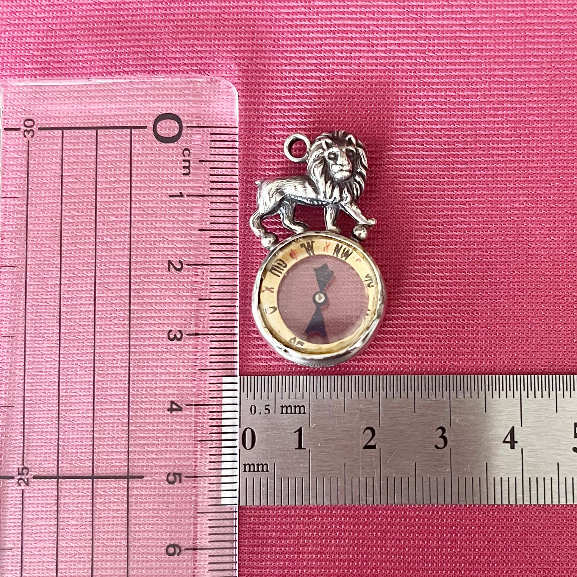 イギリス アンティーク ライオン コンパス 方位磁針 SV925 〜羅針盤が