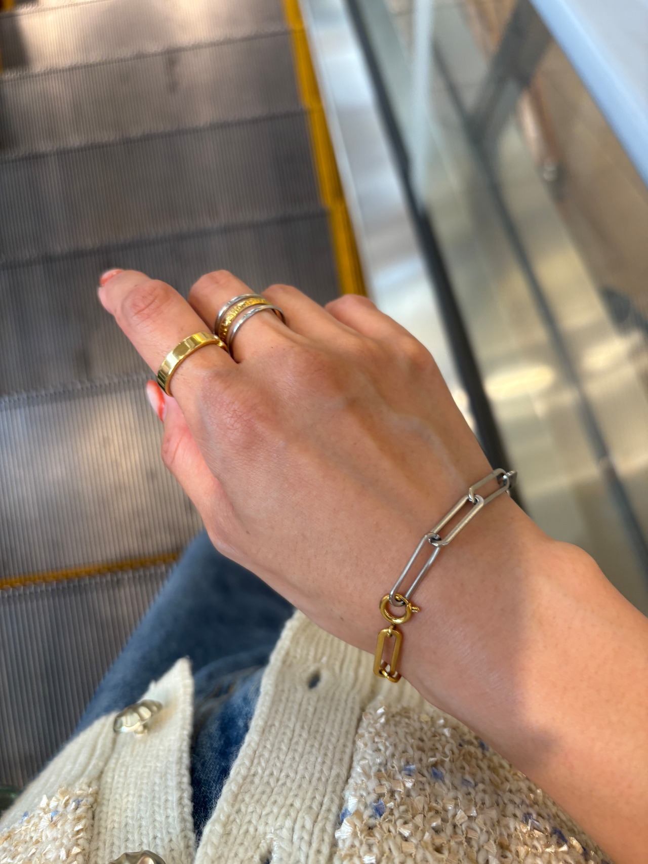 one stone point ring