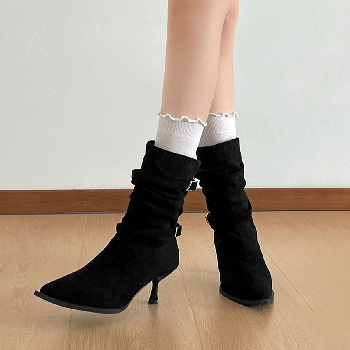 ショートブーツ ポインテッドトゥ レディース 春秋冬 韓国 ブーツ きれいめ 通勤 ビジネス OL 大人 カジュアル おしゃれ フェミニン 歩きやすい 履きやすい 大人可愛い 大人女子