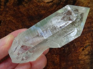 クル谷の水晶(北インド産ヒマラヤンクリスタル)withクローライトグリーン