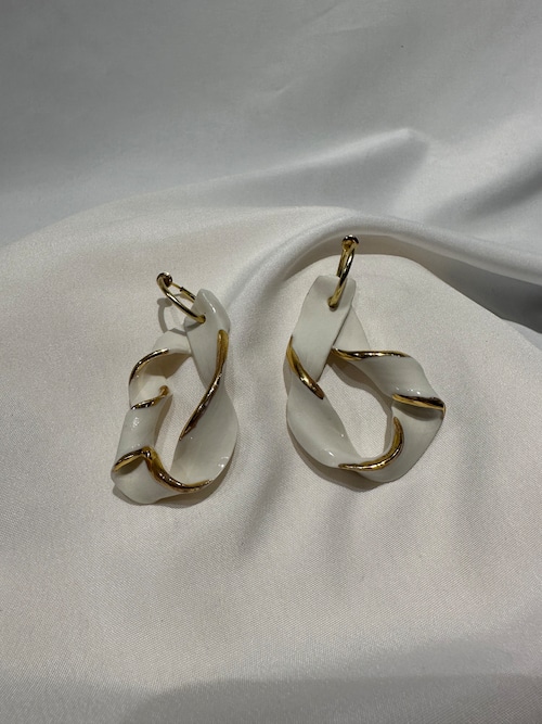 PEPAFLACA　AGOSTINA EARRINGS