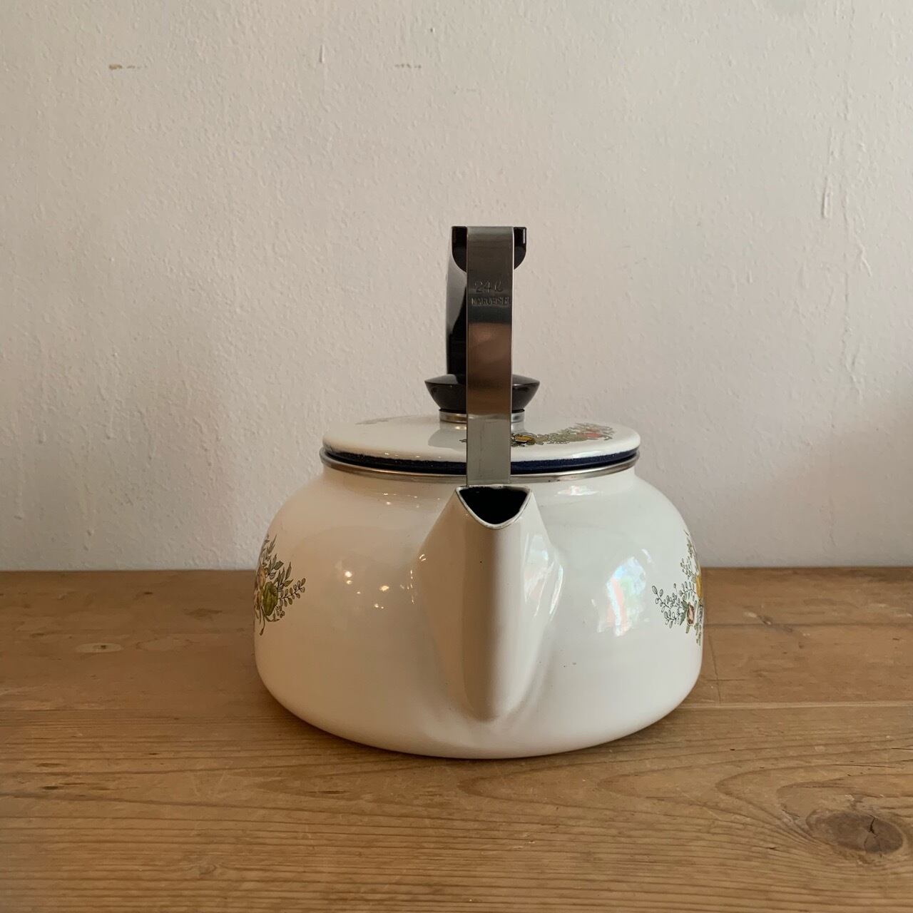 MARUBISHI ホーローケトル マルビシホーローウェア ラ・フランセ 野菜 MARUBISHI ホーローケトル マルビシホーローウェア ラ・フランセ 野菜