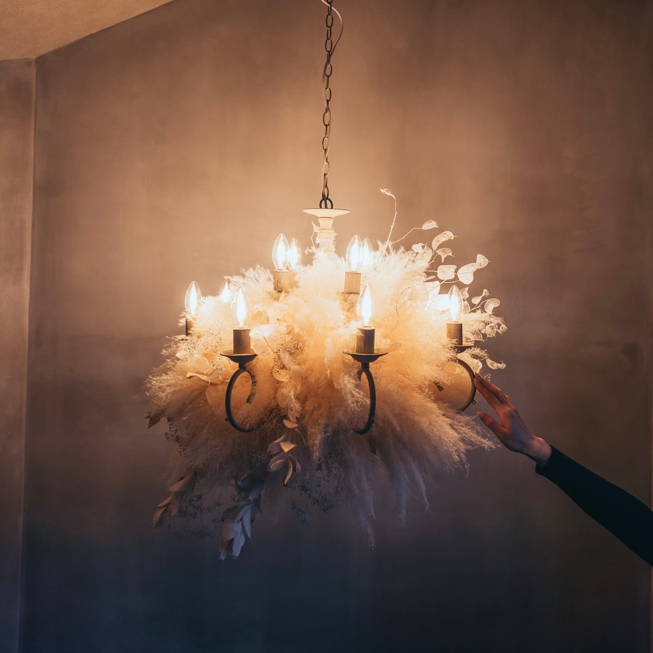 100,000yen~ | シャンデリア &ドライフラワー専門店 STOCKROOM