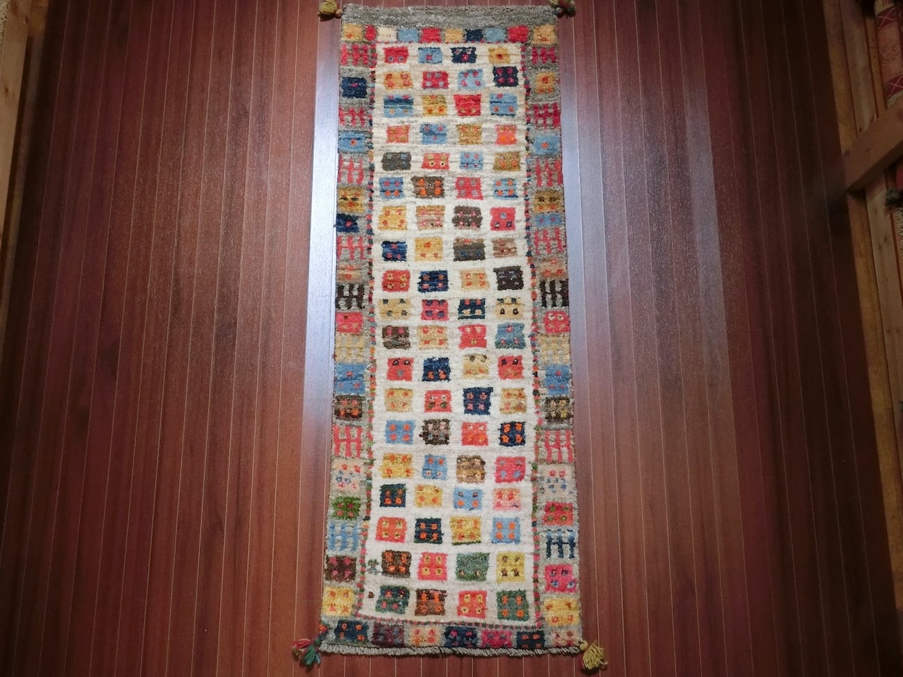 ペルシャ産 手織りギャッベ【ロングサイズ】LA16 | Heris Carpet