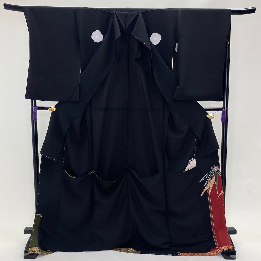 リサイクル着物 リメイク 黒留袖 絵羽 えば 生地 材料 正絹 素材 G188