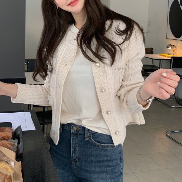 新品 未使用 パール付きニット カーディガン 韓国 ゆったり ホワイト 白