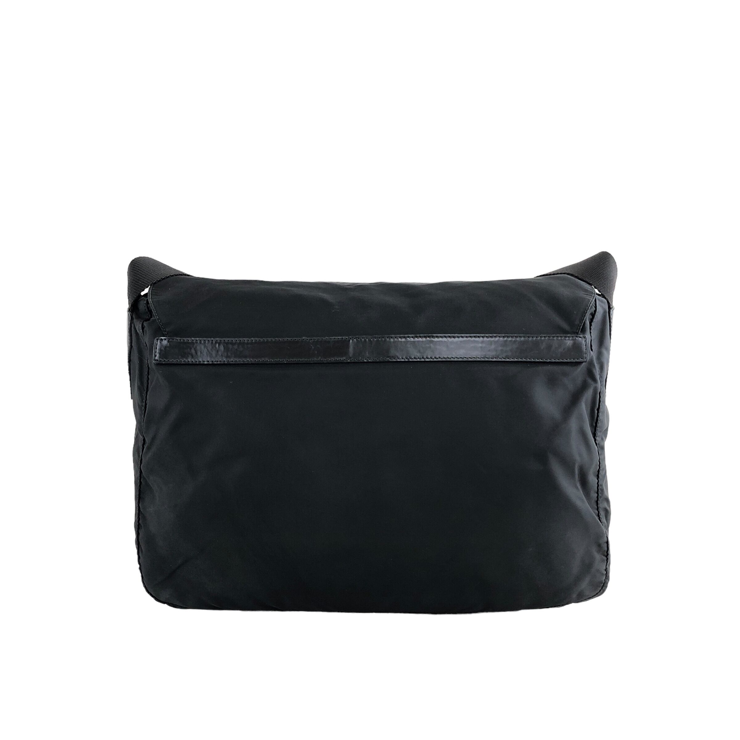 PRADA プラダ ショルダーバッグ ブラック トライアングルロゴ