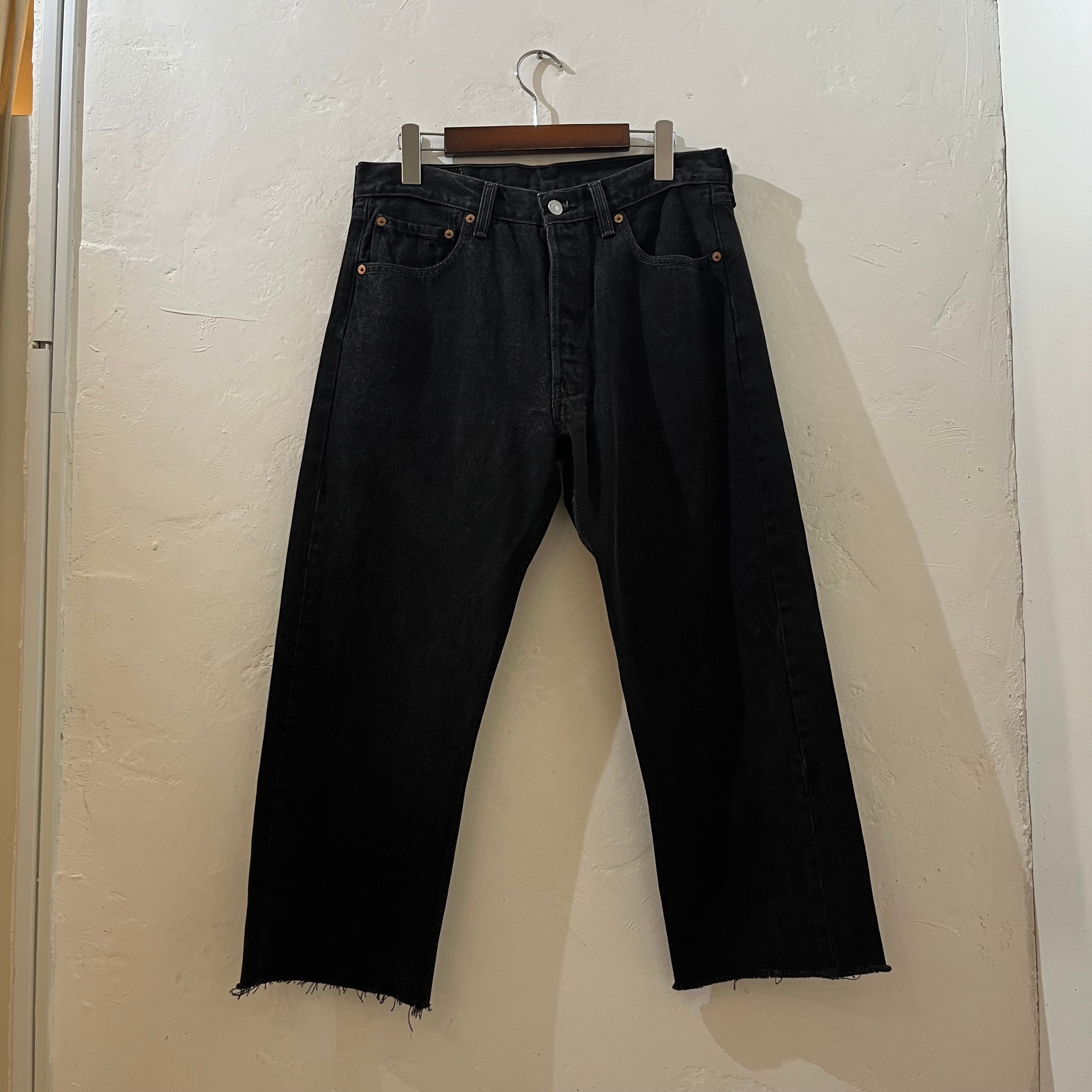 カットオフも悪くない◎” 90's Levi's 501 Piece Dyeing Black カットオフも悪くない◎” 90's Levi's 501 Piece Dyeing Black