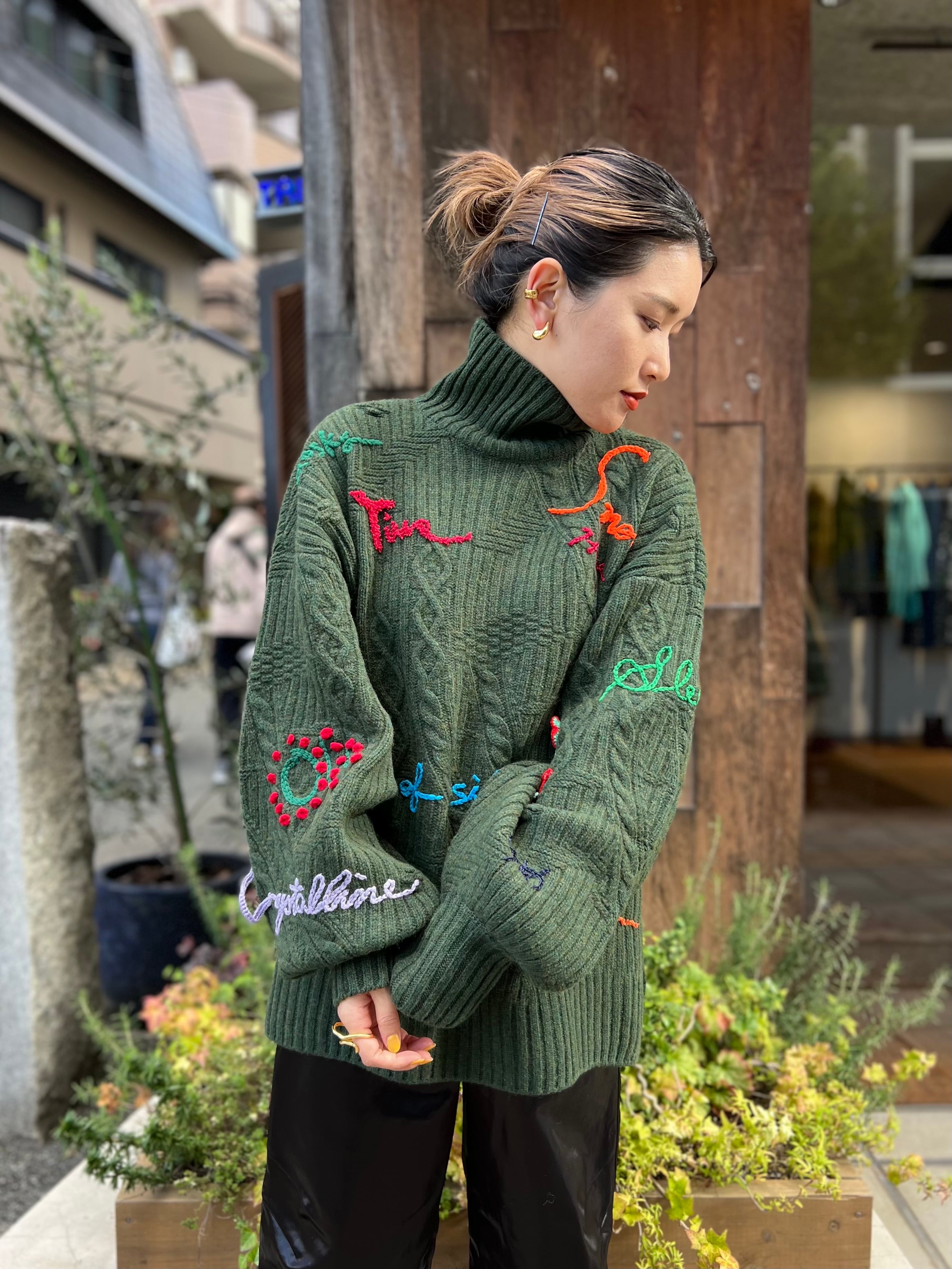 【22AW】Mame Kurogouchi マメクロゴウチ / Cable Knit Pullover with Hand Stitched  Letter | TRENTオンラインショップ　(福岡市セレクトショップ) powered by BASE