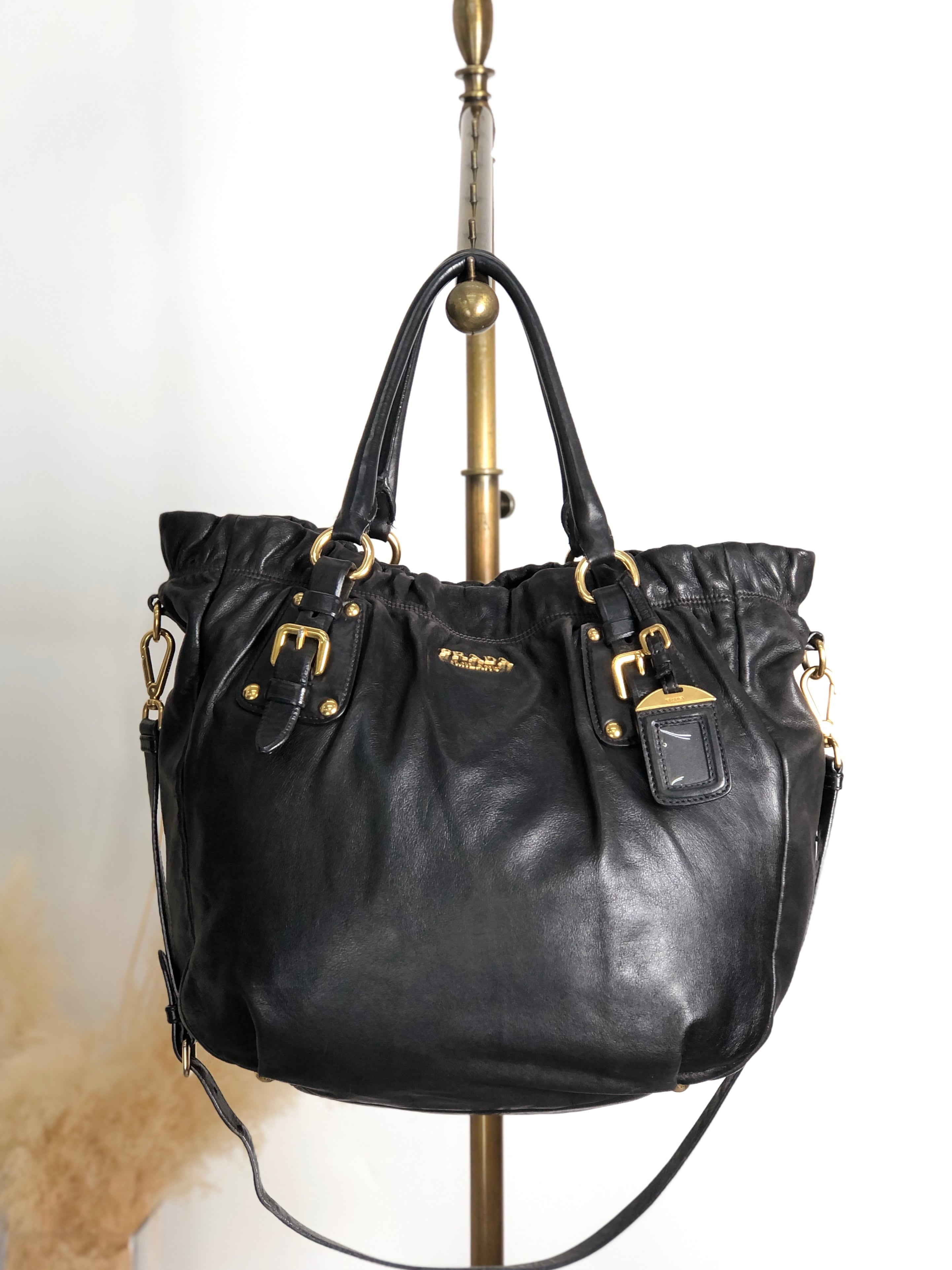 PRADA プラダ ハンドバッグ ブラック ロゴ レザー ギャザー 2way