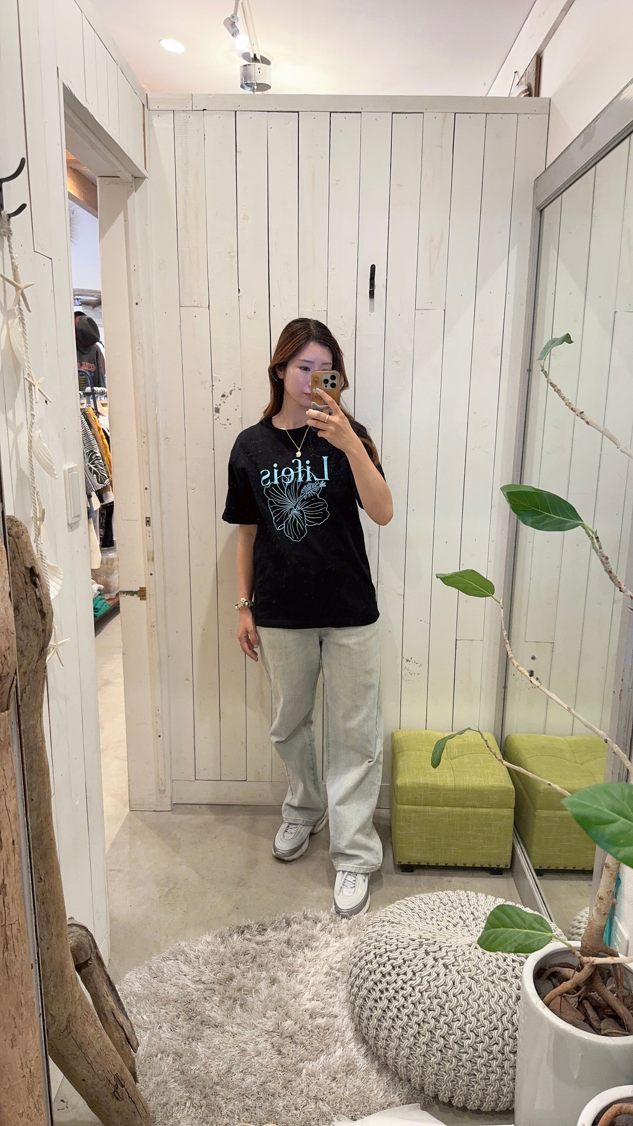 LIFE is ハイビスカス半袖Tシャツ ¥6,500+tax