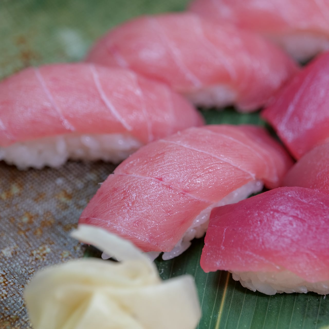 まぐろづくし握り 8カン | 菊一本店 通販サイト 老舗伝統の味と鮮度が