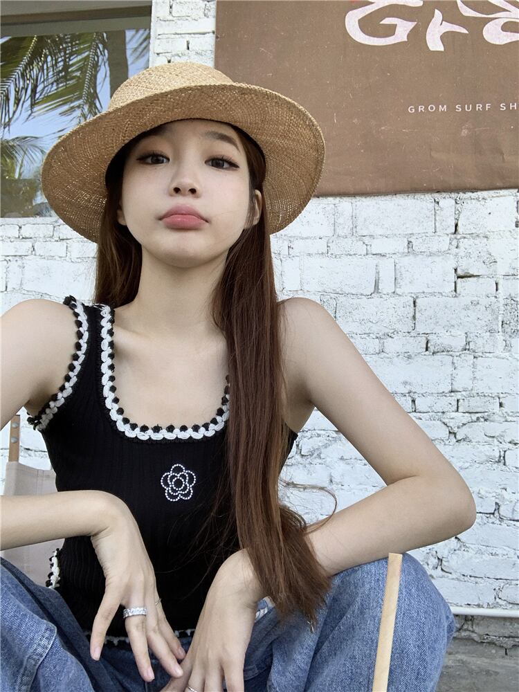 トップス キャミソール 白トップス ミニ丈 ショート丈 袖なし