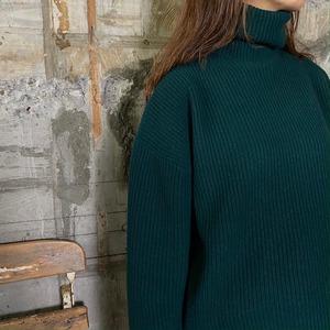 MAISON REGAR【メゾンルギャール】タートルネックプルオーバー 03MRK-03PO(BOTTLE GREEN)