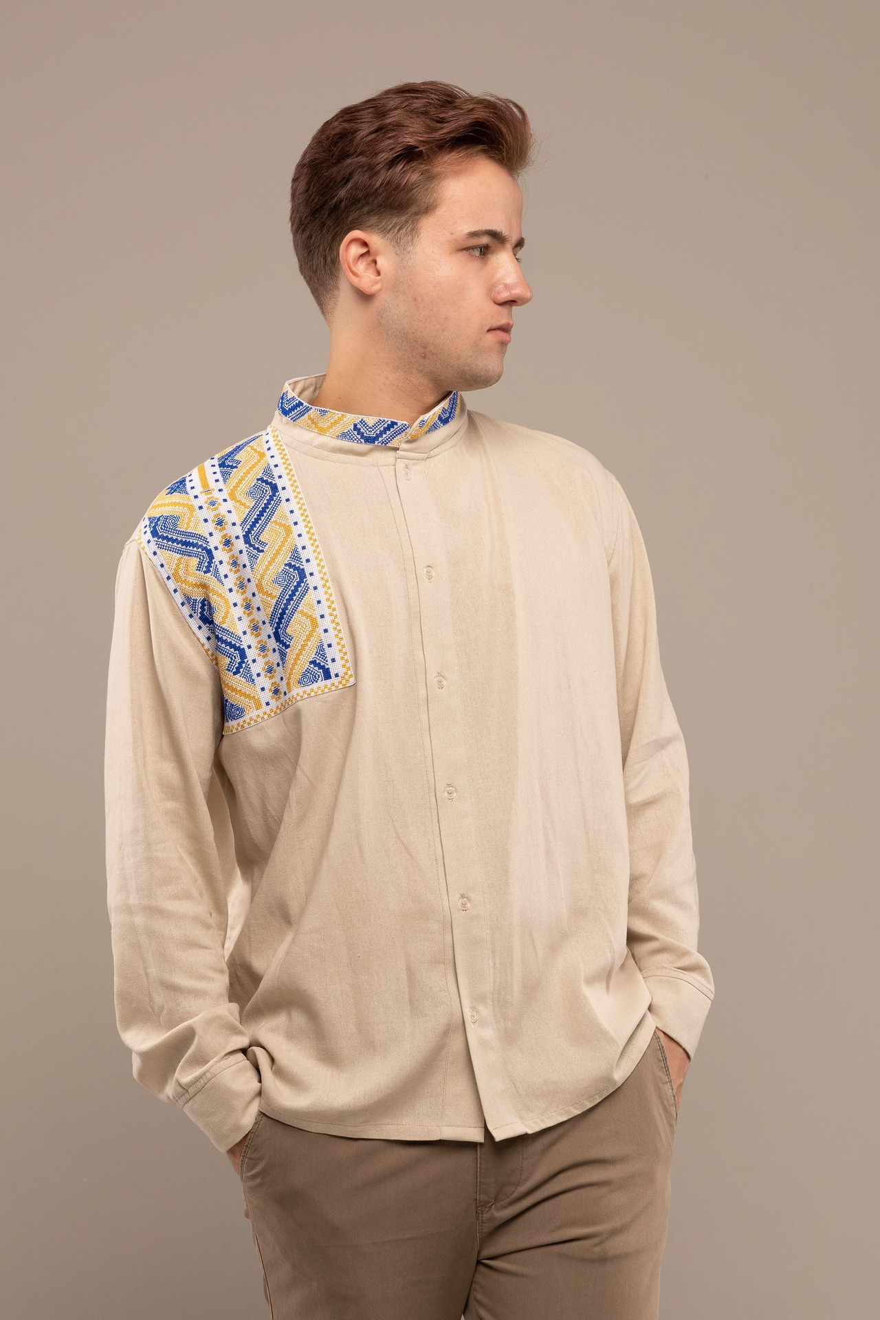 ウクライナ刺繍ヴィシヴァンカ　クロスステッチ手刺繍　XLサイズ　メンズ - 2
