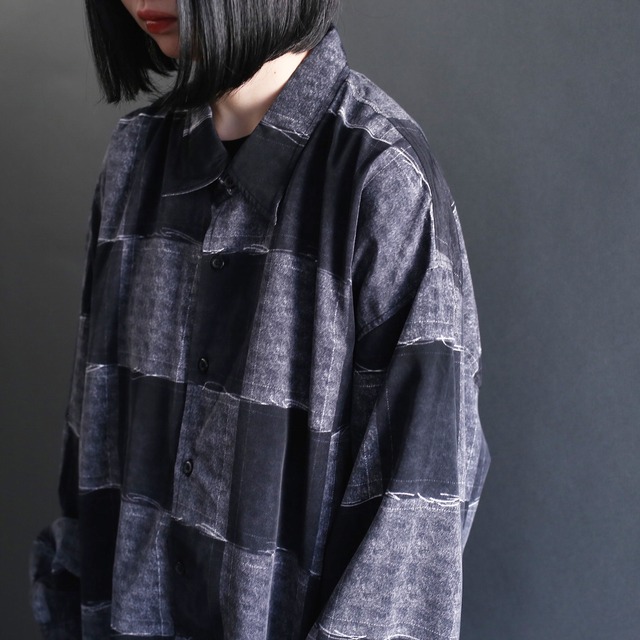 monotone square panel pattern l/s big shirt