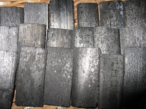 日本製竹炭　万能竹炭　お徳用300ｇ　Bamboo charcoal made in Japan Universal bamboo charcoal 300g