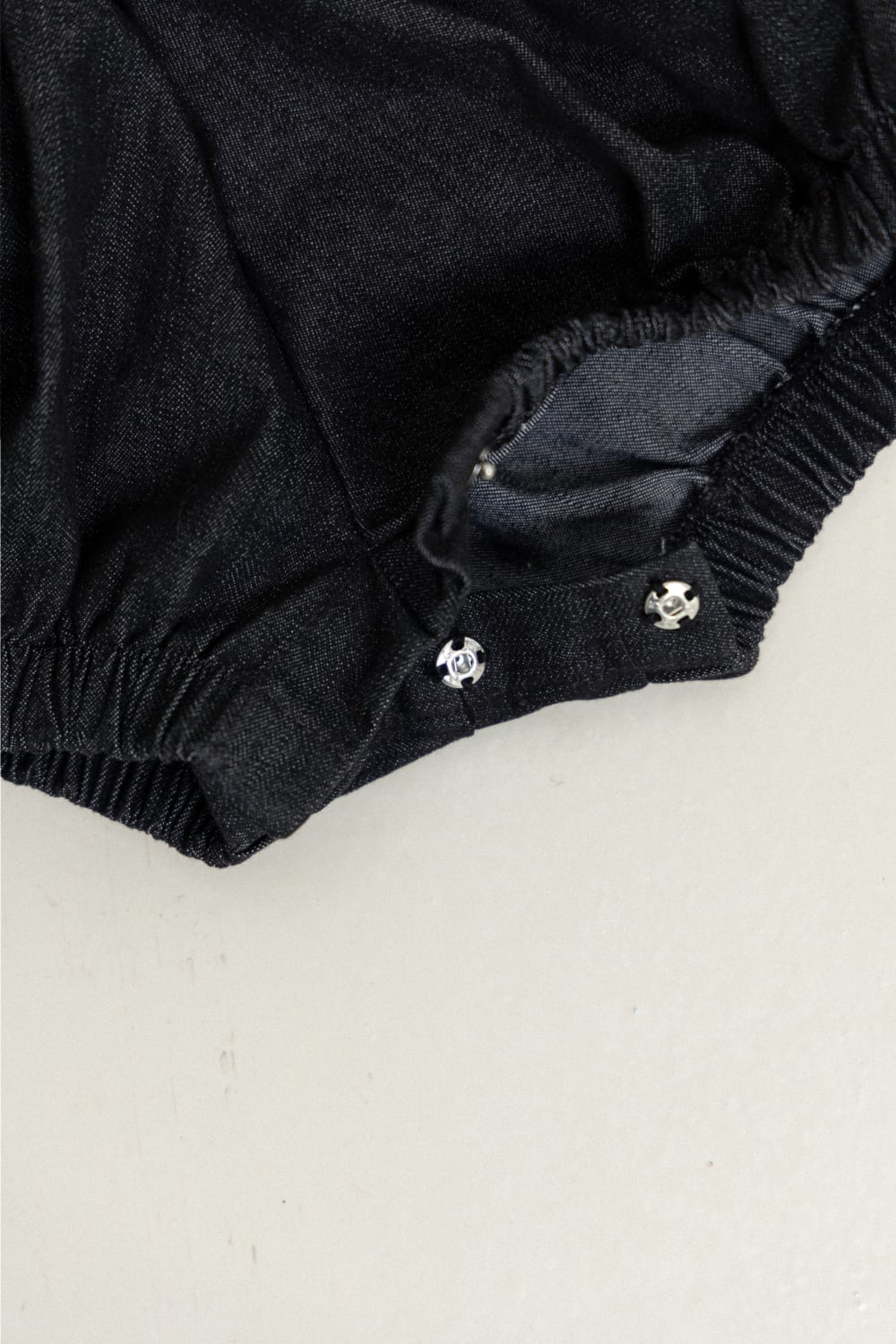 wonny ribbon / Black denim romper | RUDDY HOUSE