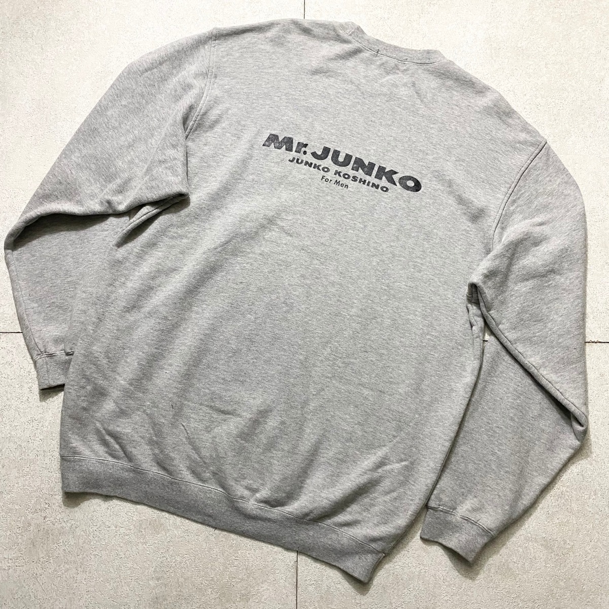 Mr.JUNKO back logo print oversized sweat shirt | NOIR ONLINE