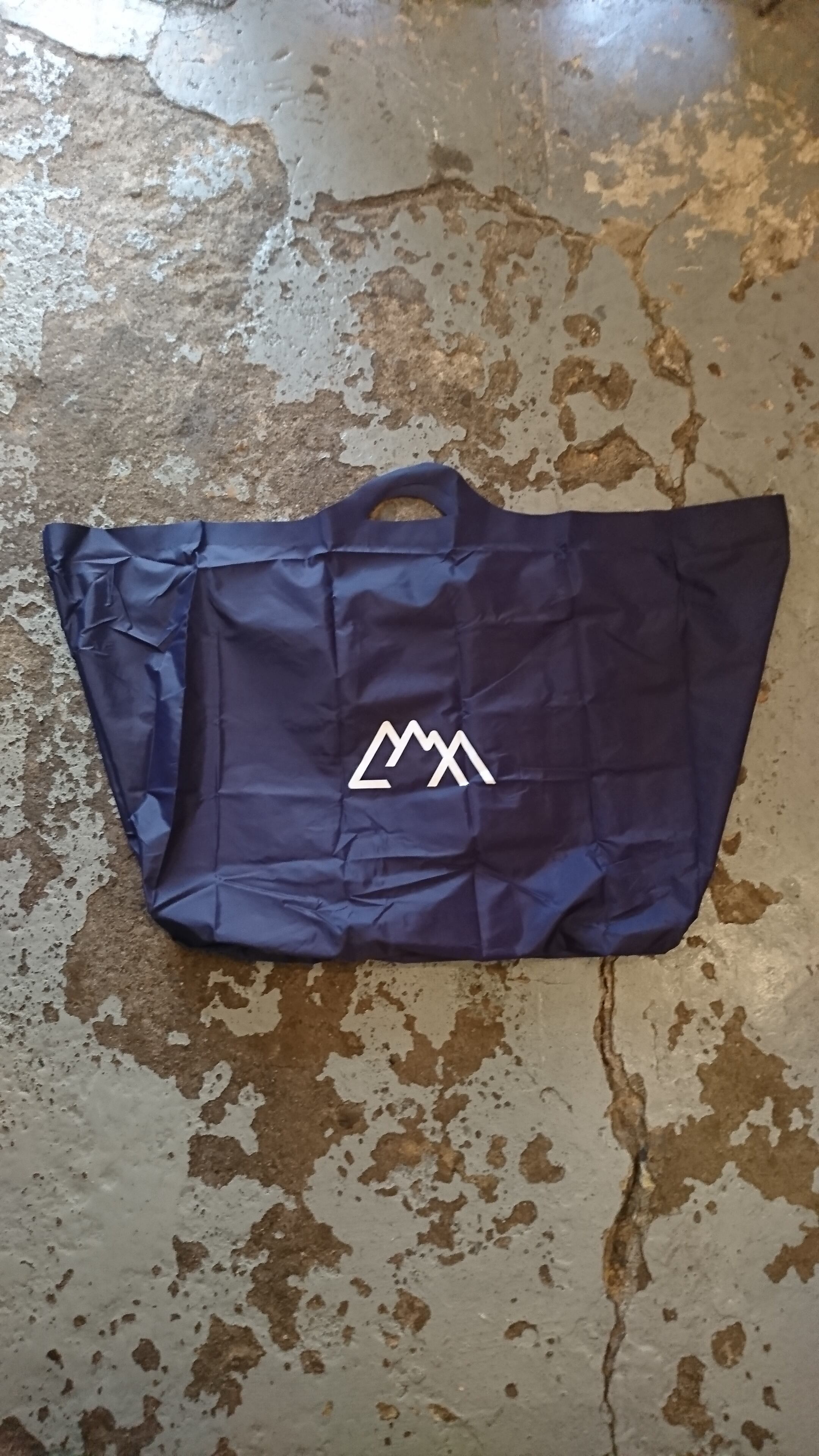 COMFY "CMF SHOP BAG(LARGE)" Navy Color